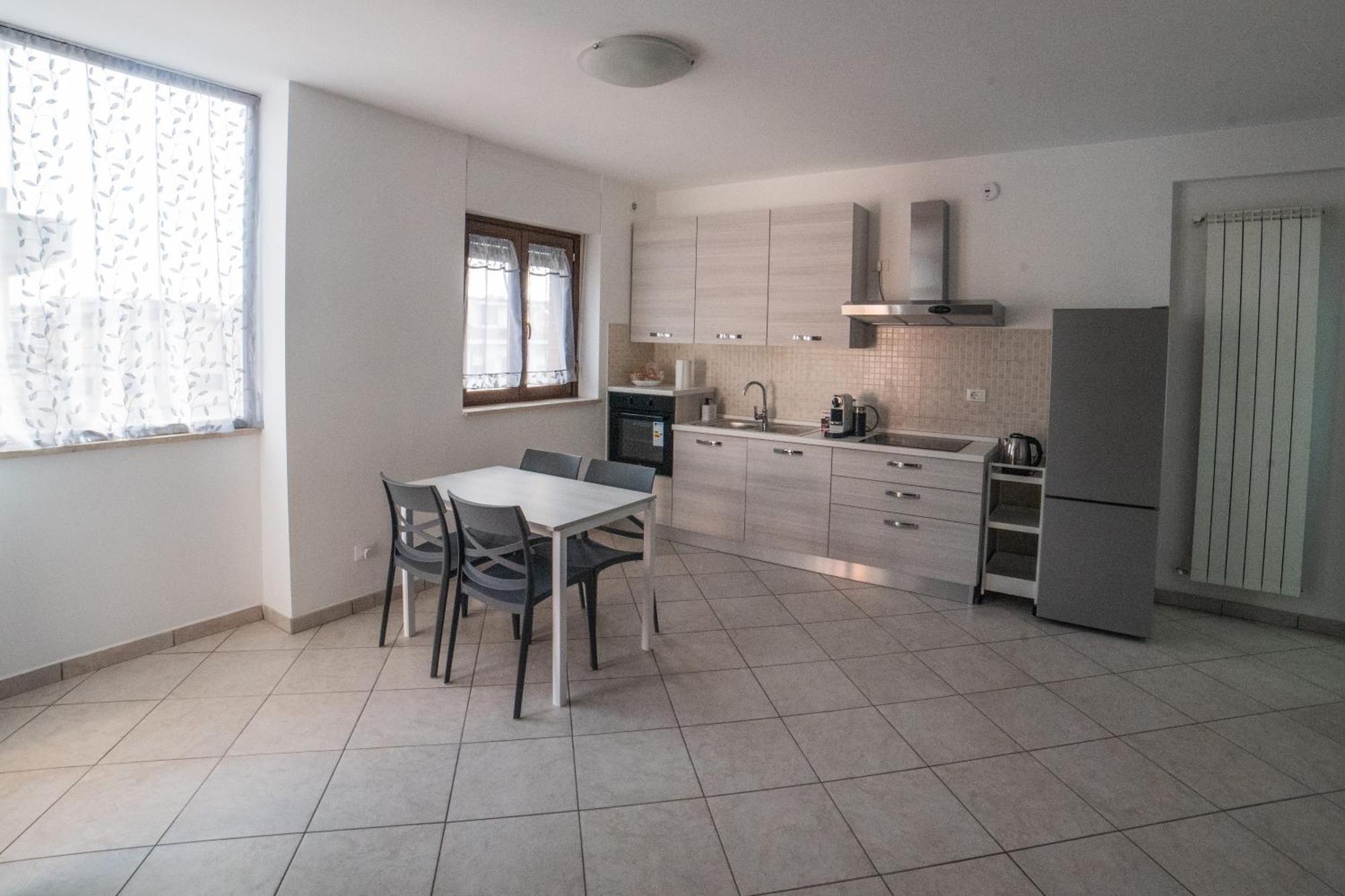 Fele'S House Apartamento Guidonia Exterior foto